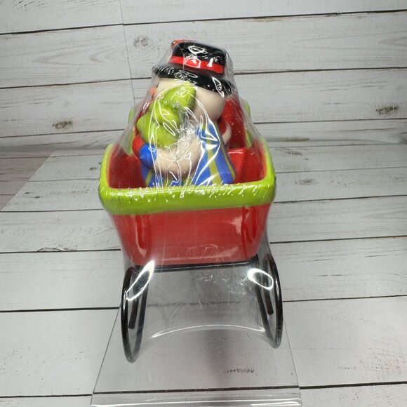 Santa & Snowman Salt & Pepper Shaker Set In Sleigh Christmas Decor NOS Sealed - Picture 6 of 10